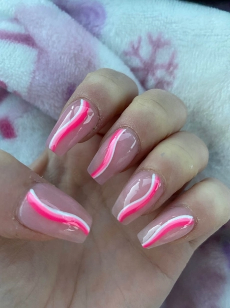 cute-light-pink-nail-designs-79_12-6 Modele drăguțe de unghii roz deschis