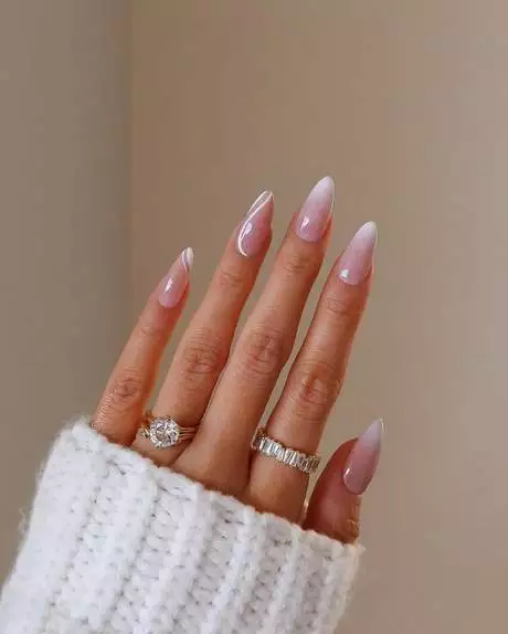 cute-light-pink-nail-designs-79_15-9 Modele drăguțe de unghii roz deschis