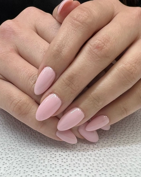 cute-light-pink-nails-11_2-10 Unghii drăguțe roz deschis