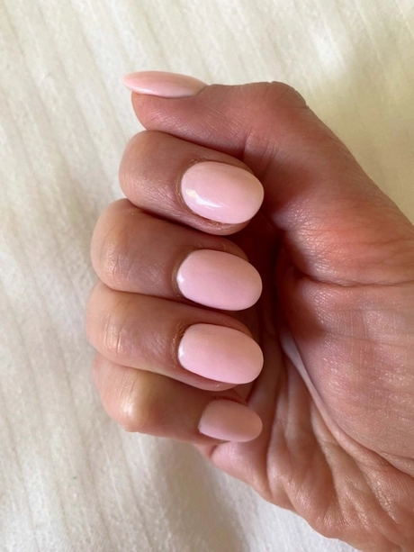 cute-light-pink-nails-11_5-14 Unghii drăguțe roz deschis