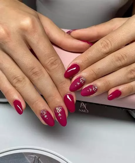 dark-pink-nail-art-designs-82_3-11 Modele de unghii roz închis