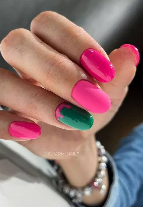 green-and-pink-acrylic-nails-95_3-10 Unghii acrilice verzi și roz