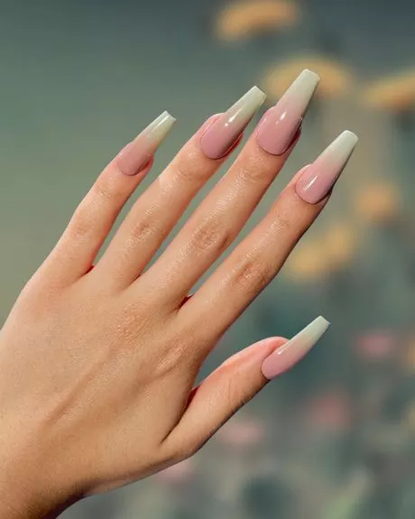 green-and-pink-ombre-nails-94_13-7 Unghii ombre verzi și roz