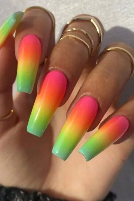 green-and-pink-ombre-nails-94_3-12 Unghii ombre verzi și roz