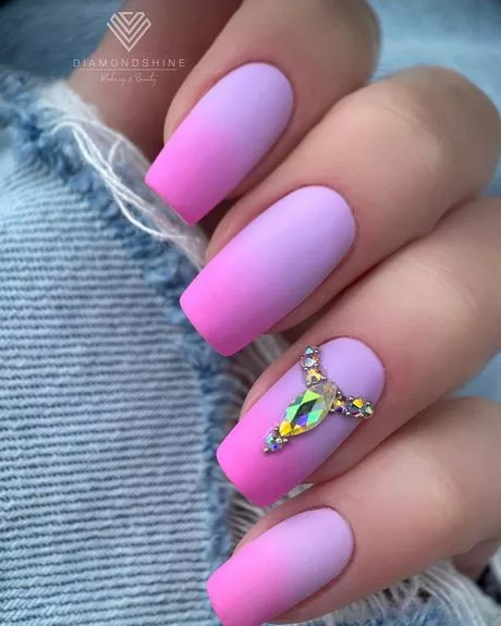 green-and-pink-ombre-nails-94_7-16 Unghii ombre verzi și roz