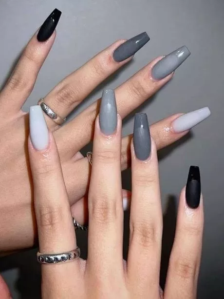grey-long-nails-33_9-15 Gri unghii lungi