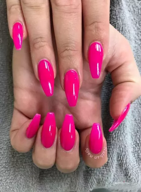 hot-pink-acrylic-nail-ideas-18_6-16 Idei de unghii acrilice Roz Aprins
