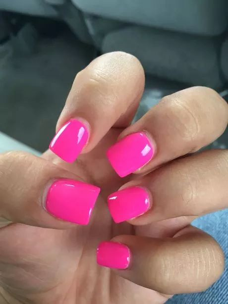 hot-pink-acrylic-nails-short-35_11-4 Unghii acrilice roz roz scurte