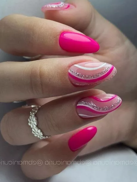 hot-pink-almond-nail-designs-15_10-3 Modele de unghii cu migdale roz aprins