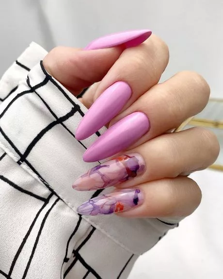 hot-pink-almond-nail-designs-15_4-12 Modele de unghii cu migdale roz aprins