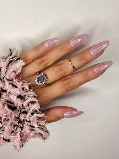 hot-pink-almond-nails-83_2-10 Unghii de migdale roz aprins