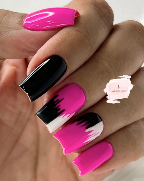 hot-pink-and-black-ombre-nails-70-3 Unghii Ombre roz și negru