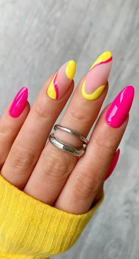 hot-pink-and-neon-yellow-nails-06-1 Unghii roz aprins și galben neon