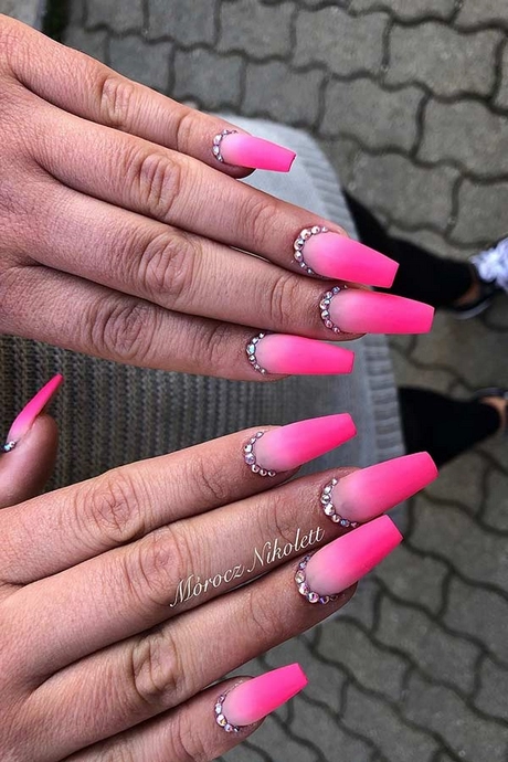 hot-pink-design-nails-32-3 Unghii de design roz aprins