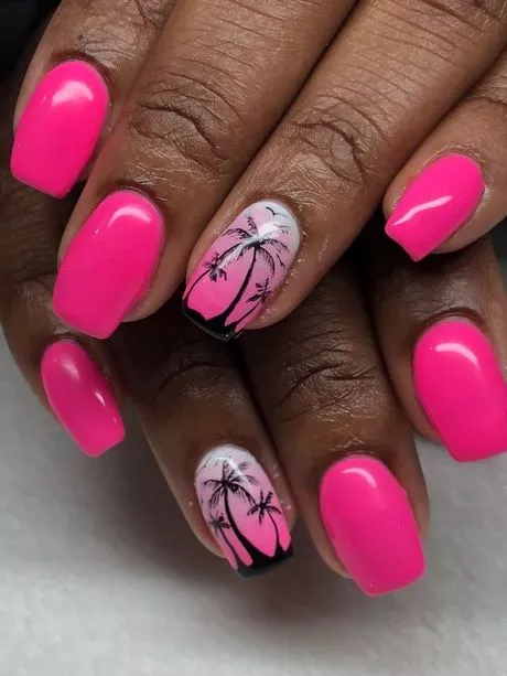 hot-pink-design-nails-32_13-7 Unghii de design roz aprins