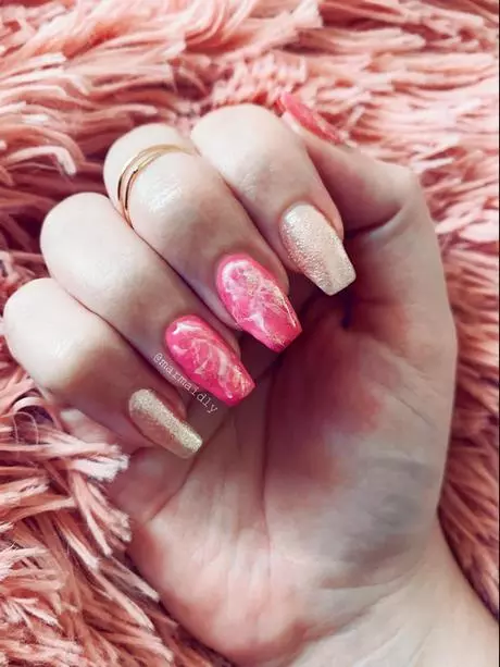hot-pink-marble-nails-13_2-10 Unghii de marmură roz fierbinte