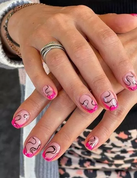 hot-pink-short-nail-designs-36-2 Modele de unghii scurte Roz Aprins