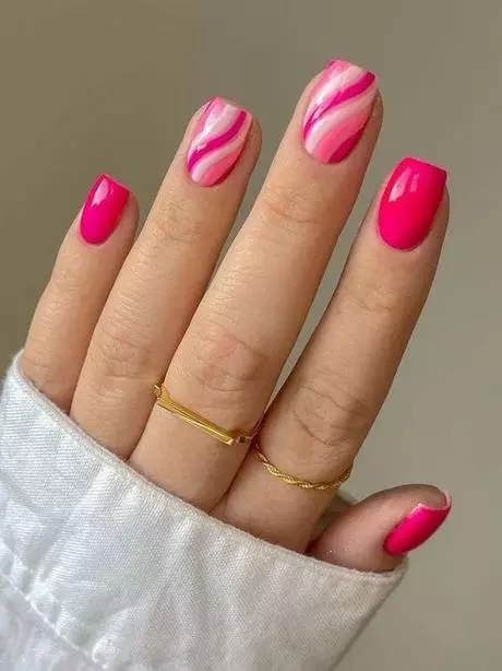 hot-pink-short-nail-designs-36_6-17 Modele de unghii scurte Roz Aprins