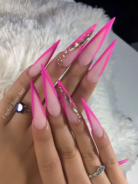 hot-pink-stiletto-nails-63_12-4 Unghii stiletto Roz Aprins