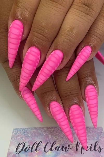 hot-pink-stiletto-nails-63_8-13 Unghii stiletto Roz Aprins