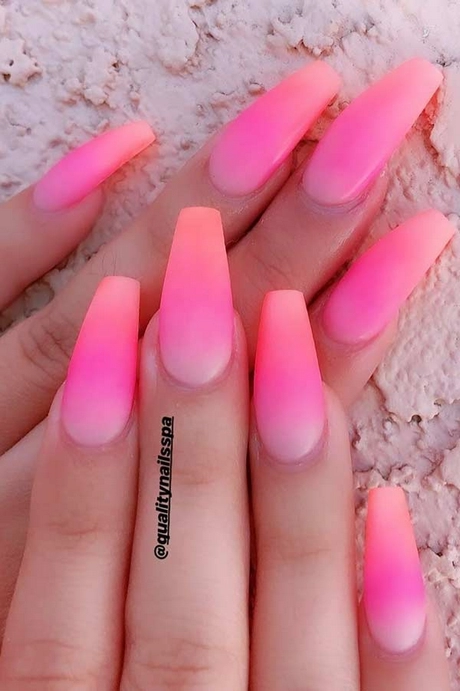 hot-pink-summer-nails-37_2-9 Unghii de vară roz roz