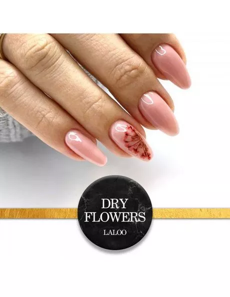 japanese-flower-nail-art-12_2-8 Arta unghiilor cu flori japoneze