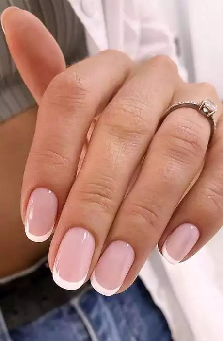 light-pink-nails-with-french-tip-27_10-2 Unghii roz deschis cu vârf francez