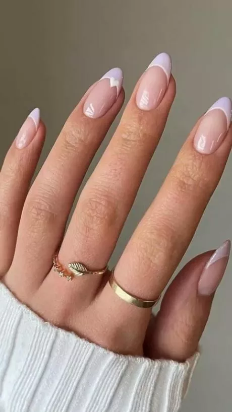 light-pink-nails-with-french-tip-27_12-4 Unghii roz deschis cu vârf francez