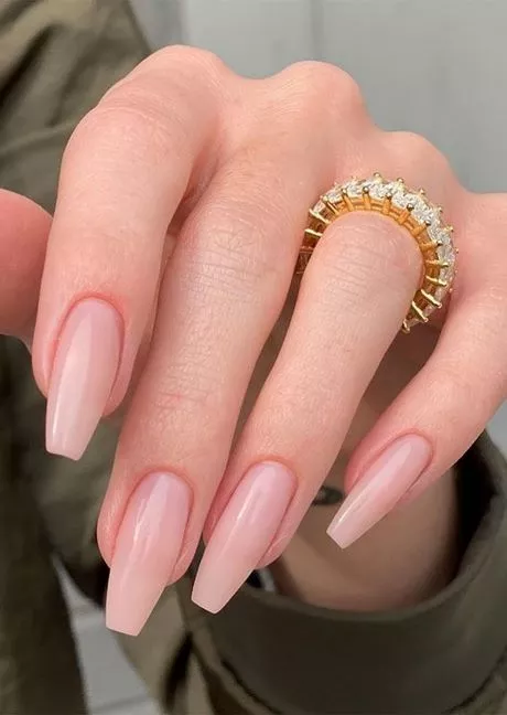 light-pink-natural-nails-17_10-3 Unghii naturale roz deschis
