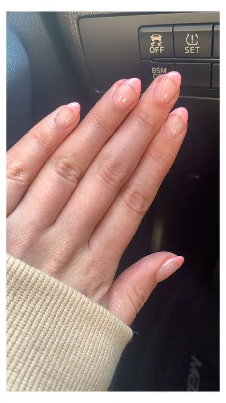 light-pink-short-almond-nails-59_2-9 Unghii scurte de migdale roz deschis