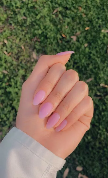 light-pink-short-almond-nails-59_9-17 Unghii scurte de migdale roz deschis