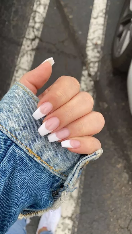 long-coffin-french-tip-nails-28_12-6 Sicriu lung franceză sfat cuie