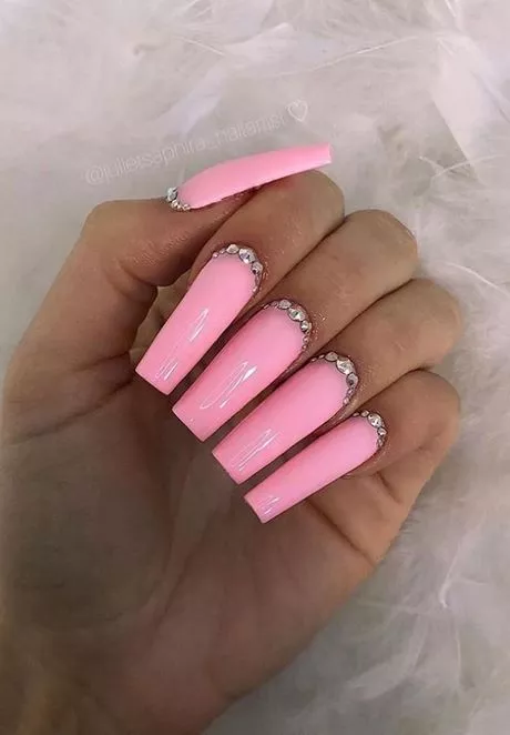 long-pink-nails-with-diamonds-66_6-14 Unghii lungi roz cu diamante