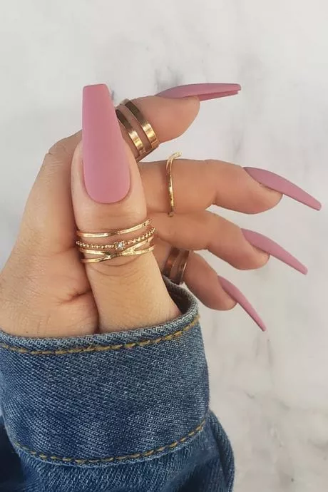 matte-pink-nails-with-design-49-2 Unghii roz mat cu design