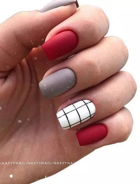 nail-designs-for-short-square-nails-17_3-11 Modele de unghii pentru unghii pătrate scurte