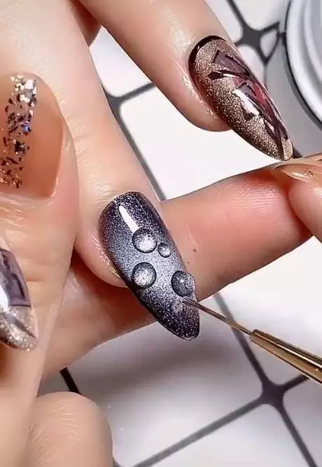 nail-tip-designs-22_15-7 Modele de vârf de unghii