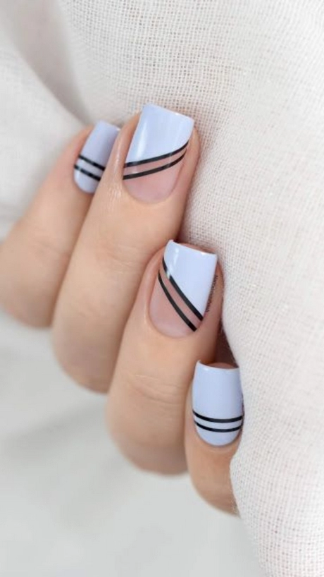nails-with-stripes-designs-79_8-16 Cuie cu desene dungi