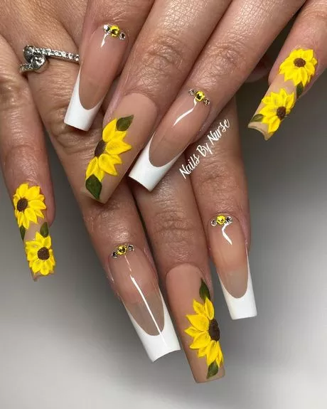 nails-with-sunflower-design-04_14-7 Cuie cu design de floarea soarelui