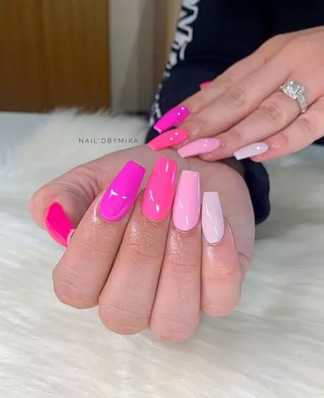 ombre-pink-nail-designs-83_8-17 Modele de unghii roz Ombre