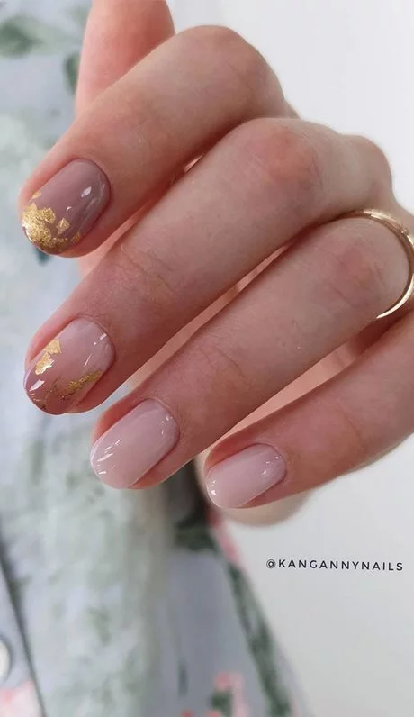 pink-and-gold-nails-short-88_10-4 Unghii roz și auriu scurte