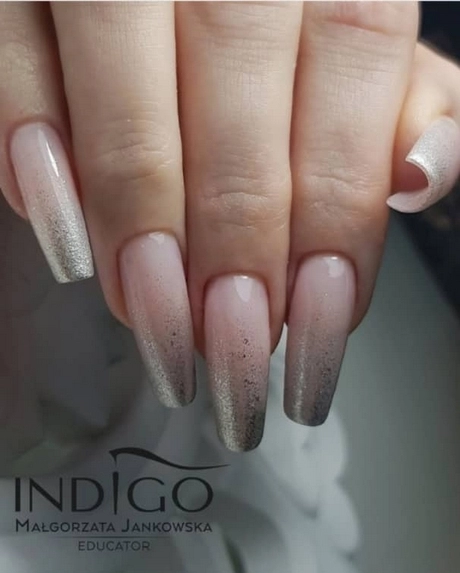 pink-and-grey-ombre-nails-66_14-8 Unghii ombre roz și gri