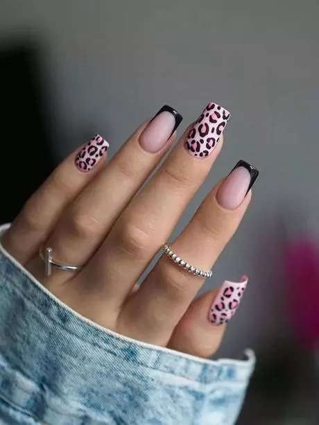 pink-and-leopard-print-nails-46-1 Unghii cu imprimeu roz și leopard