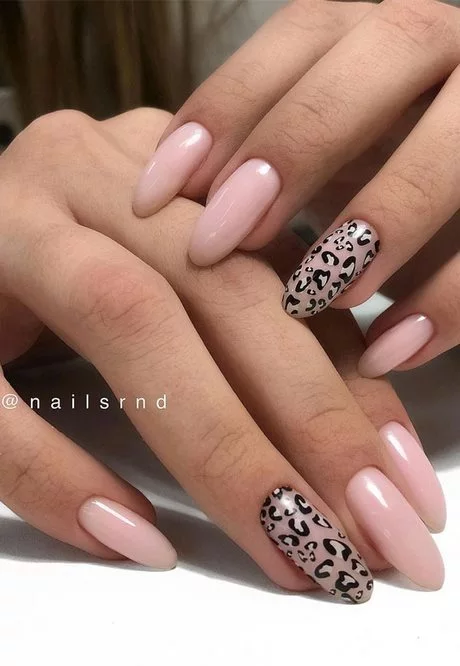 pink-and-leopard-print-nails-46_4-10 Unghii cu imprimeu roz și leopard
