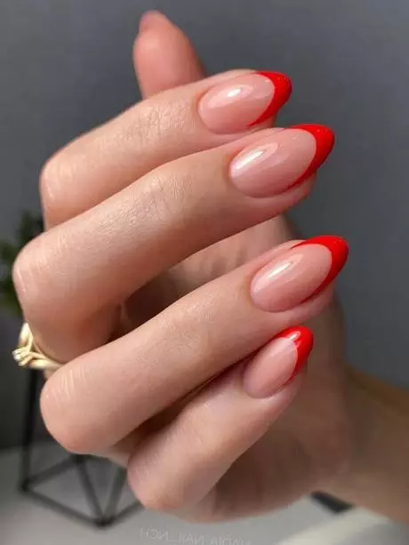 pink-and-red-french-tip-nails-02_6-16 Unghii roz și roșii cu vârf francez