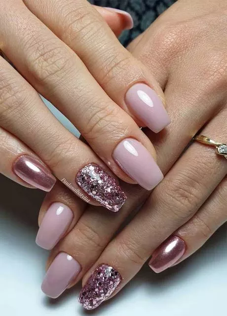 pink-and-silver-nail-ideas-23_16-9 Idei de unghii roz și argintiu