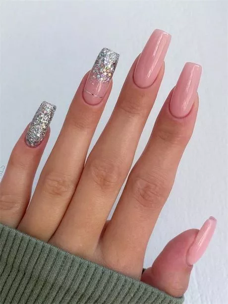 pink-and-silver-nail-ideas-23_7-17 Idei de unghii roz și argintiu
