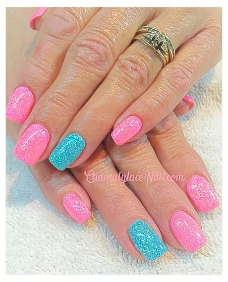 pink-and-teal-nail-ideas-73_13-7 Idei de unghii roz și teal