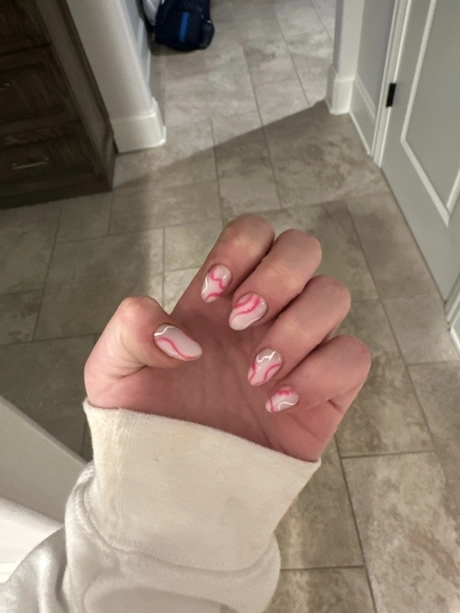 pink-and-white-acrylic-nails-short-46-1 Unghii acrilice roz și alb scurte