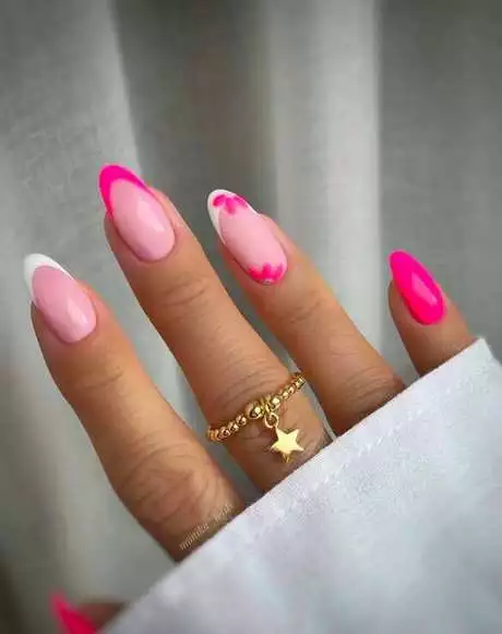 pink-and-white-nails-with-diamonds-45_10-4 Unghii roz și albe cu diamante