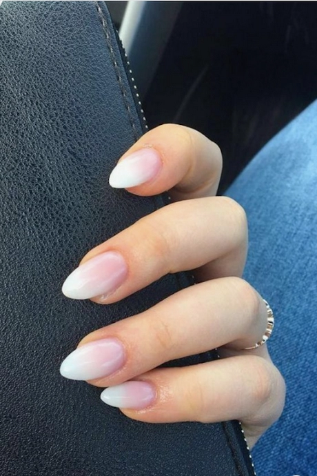 pink-and-white-ombre-nails-almond-40_3-11 Roz și alb ombre unghii migdale